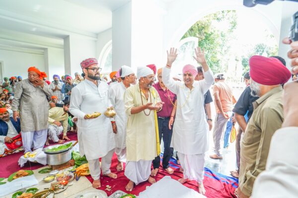 श्रद्धा और भक्तिभाव के साथ मनाया गया महानिर्वांण पर्व श्रद्धा और भक्तिभाव के साथ मनाया गया महानिर्वांण पर्व