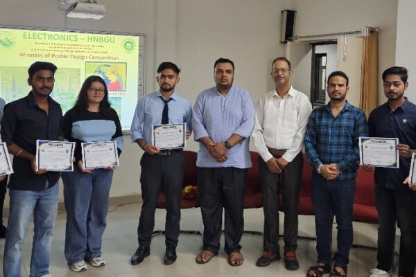इंजीनियरिंग के छात्रों को दिए नैनो-स्केल सेमीकंडक्टर डिवाइस डिजाइनिंग के टिप्स