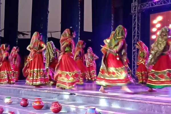 रंगारंग कार्यक्रमों के बीच मनाया गया 71वां वार्षिक उत्सव कला वन्दनम