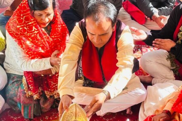 चारों धामों में श्रद्धालुओं को मिलेगी बेहतर स्वास्थ्य सुविधाएं: डॉ धन सिंह रावत चारों धामों में श्रद्धालुओं को मिलेगी बेहतर स्वास्थ्य सुविधाएं: डॉ धन सिंह रावत