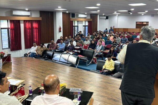 अपने दैनिक जीवन में जल का सही उपयोग करेंः मुन्ना सिंह चौहान