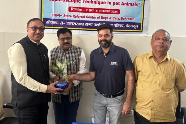 पशु चिकित्साधिकारियों को बताए लेप्रोस्कोपिक तकनीक की प्रक्रिया और फायदे