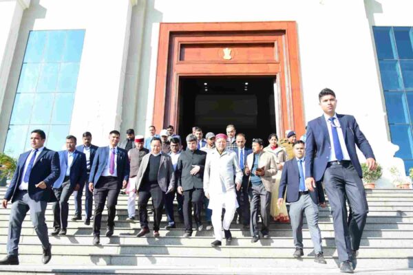 बिना सत्र ग्रीष्मकालीन राजधानी गैरसैंण में नजर आई गहमागहमी