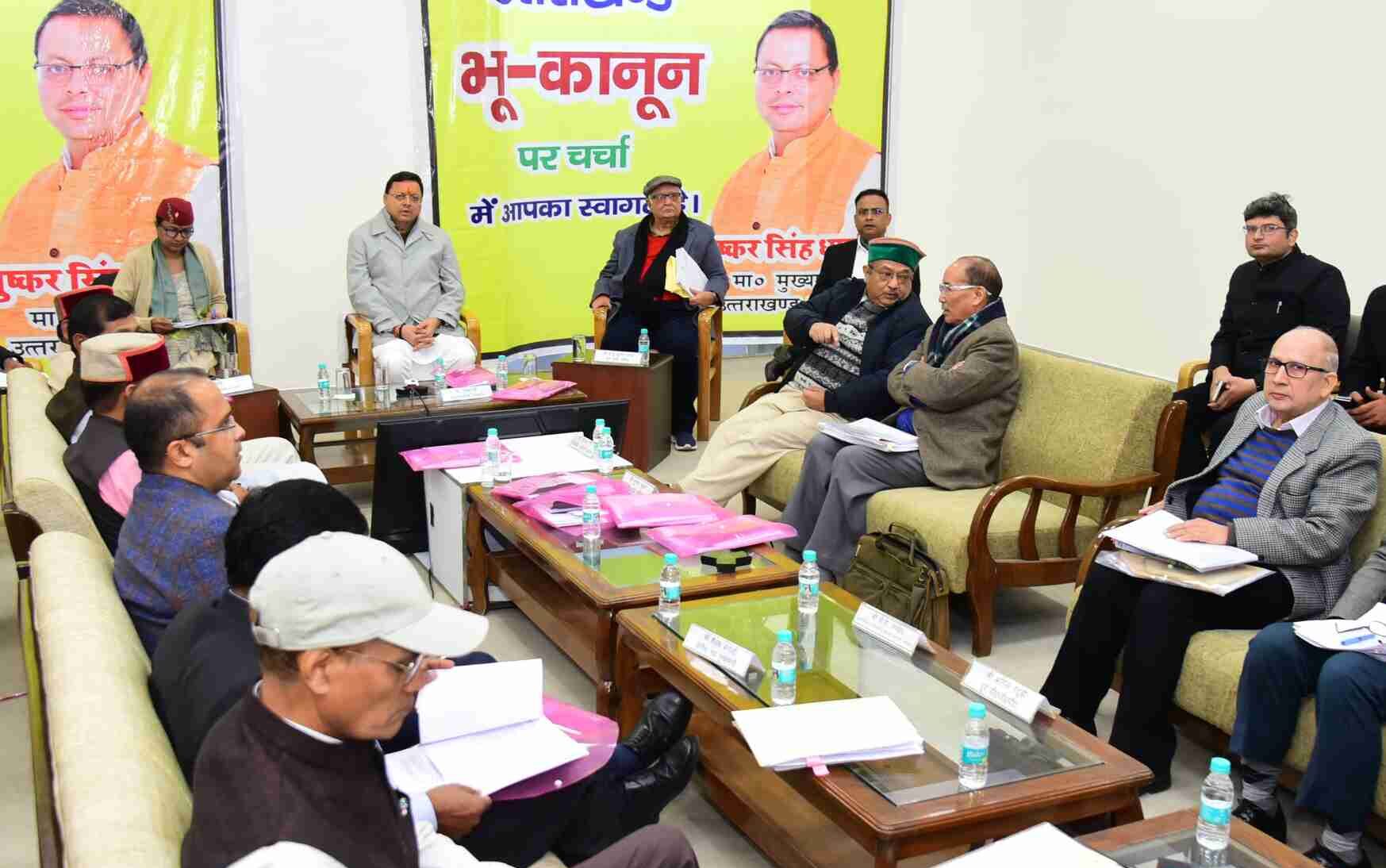 उत्तराखण्ड में जल्द लागू होगा सशक्त भू-कानून: धामी