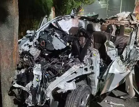 देहरादून में आधी रात को भीषण सड़क हादसे में 6 लोगों की मौत