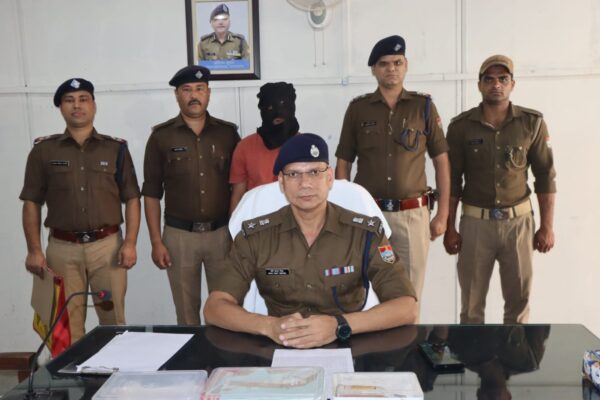 पत्नी ने प्रेमी के साथ मिलकर की पति की हत्या