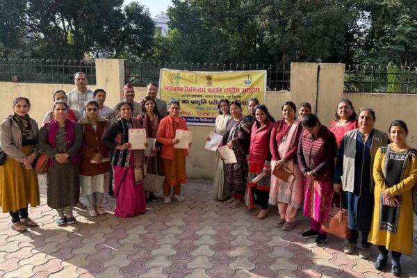 प्रकृति परीक्षण अभियान से पूर्व आयुर्वेद डाक्टरों को दिया गया प्रशिक्षण