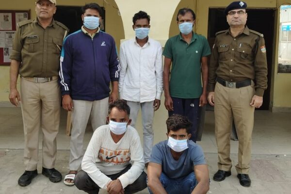 हरिद्वार पुलिस के जाल में फंसे 5 नटवरलाल