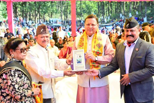 मुख्यमंत्री धामी ने खलंगा मेले में की शिरकत, मेला समिति को 5 लाख रुपए देने की घोषणा