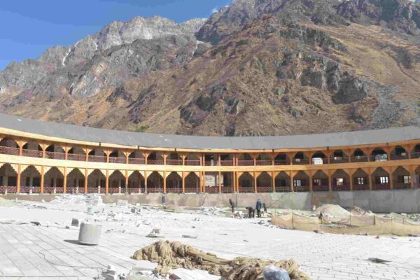 बदरीनाथ धाम में कपाट बंद होने के बाद मास्टर प्लान के कार्यों ने पकड़ी रफ्तार