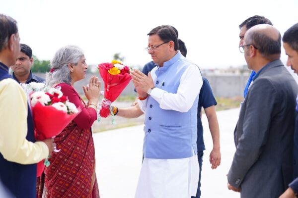 श्री गुरु राम राय विश्वविद्यालय की ओर से मुख्यमंत्री धामी का जोरदार स्वागत