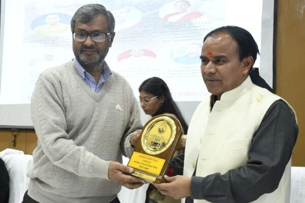 अंतरराष्ट्रीय महिला दिवस पर गढ़वाल विश्वविद्यालय में भव्य कार्यक्रम का आयोजन अंतरराष्ट्रीय महिला दिवस पर गढ़वाल विश्वविद्यालय में भव्य कार्यक्रम का आयोजन