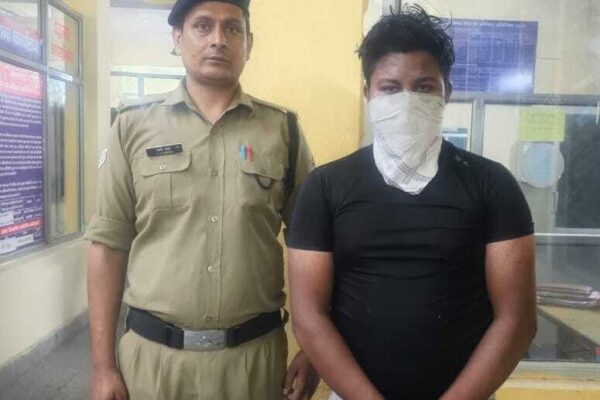 सोशल मीडिया पर धार्मिक भावनाओं को आहत करने वाला युवक गिरफ्तार