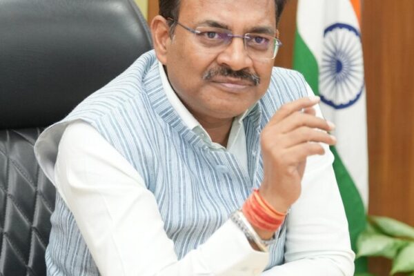 कल से सभी विभागों में बायोमैट्रिक हाजिरी अनिवार्य, मुख्य सचिव के निर्देश कल से सभी विभागों में बायोमैट्रिक हाजिरी अनिवार्य, मुख्य सचिव के निर्देश