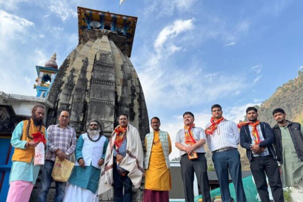 चार आईएएस अधिकारियों को चार धामों की जिम्मेदारी चार आईएएस अधिकारियों को चार धामों की जिम्मेदारी