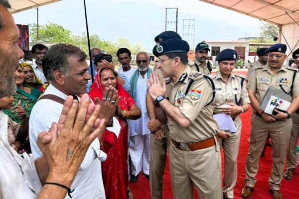 डीजीपी ने ऋषिकेश, भद्रकाली और हरिद्वार में चारधाम यात्रा व्यवस्थाओं का किया निरीक्षण