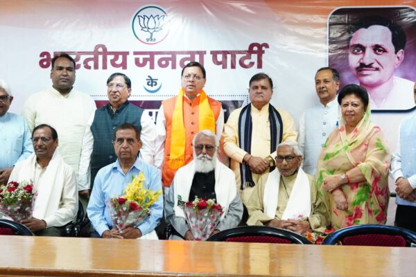 सत्ता से दूर कुंठित विपक्ष भड़का रहा क्षेत्रीय और जातीय भावनाएं, पूरे नहीं होंगे मंसूबे: धामी