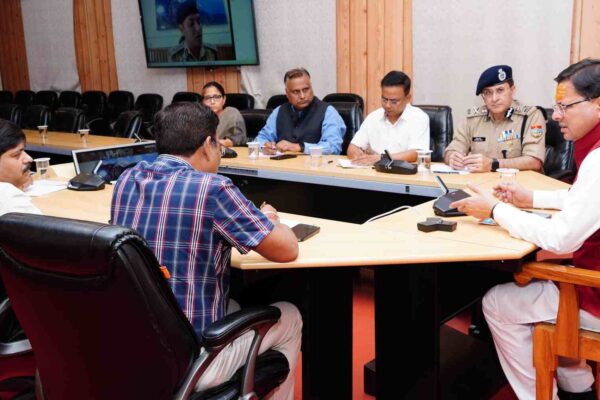 नैनीताल में नाबालिक के साथ हुई घटना पर सीएम सख्त, अपराधियों पर कड़ी कार्रवाई की जाए
