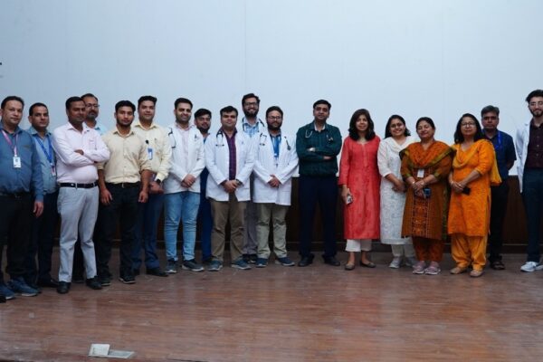 युवा अवस्था में बढ़ते ह्दय रोग के मामलों पर विशेषज्ञों ने जताई चिंता युवा अवस्था में बढ़ते ह्दय रोग के मामलों पर विशेषज्ञों ने जताई चिंता