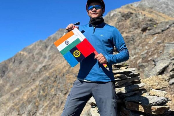 उत्तराखण्ड के तीन NCC कैडेट्स ने फतह की दुनिया की सबसे ऊंची चोटी माउंट एवरेस्ट