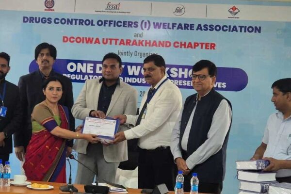 उत्तराखण्ड में दवा नियंत्रण प्रणाली को तकनीक और गुणवत्ता से जोड़ने की पहल उत्तराखण्ड में दवा नियंत्रण प्रणाली को तकनीक और गुणवत्ता से जोड़ने की पहल