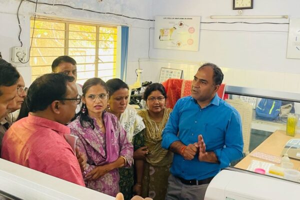 पशुचिकित्सा अधिकारियों ने सीखे रोगों के त्वरित निदान और नमूना संग्रह के गुर