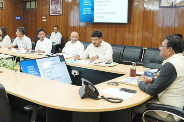 प्रदेश के 25 आयुष एवं वेलनेस सेंटर को सेंटर ऑफ एक्सीलेंस बनाया जाए: आनन्द बर्द्धन