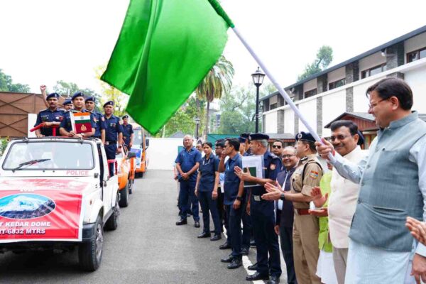 मुख्यमंत्री ने NDRF के तृतीय पर्वतारोहण अभियान ‘शौर्य’ का किया फ्लैग ऑफ