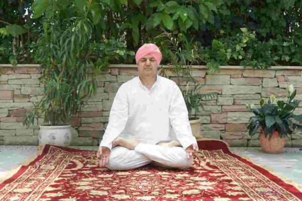 श्रीमहंत देवेन्द्र दास जी महाराज ने अन्तर्राष्ट्रीय योग दिवस पर देशवासियों को दी बधाई