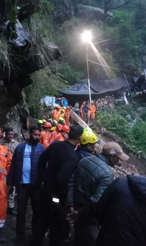 अपडेट: यमुनोत्री धाम पैदल मार्ग पर भूस्खलन के मलबे से तीन शव बरामद, रेस्क्यू जारी