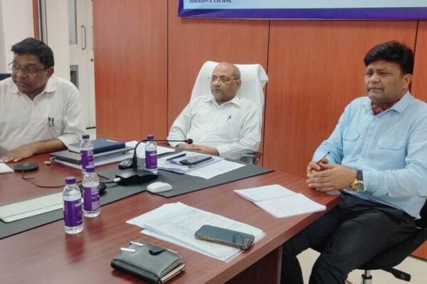 आने वाले कुछ दिन चुनौतीपूर्ण, अलर्ट रहें अधिकारी:आनंद