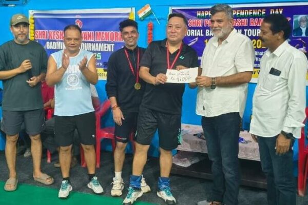 पारस मल्ल और दीपक यादव ने जीता स्व. काशीराम भट्ट मैमोरियल बैडमिंटन टूर्नामेंट