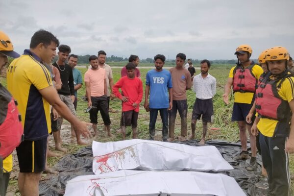 टोंस में बही ट्रैक्टर-ट्राली, आठ लोगों के शव बरामद