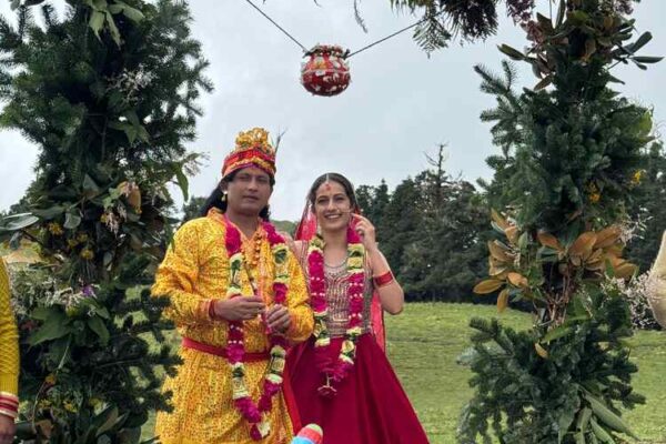 बटर फेस्टिवल : दयारा बुग्याल में खेली दूध, मट्ठा और मक्खन की होली