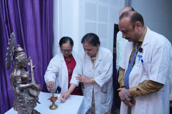 श्री महंत इन्दिरेश अस्पताल के विशेषज्ञों ने बढ़ाई ‘स्वस्थ नारीः सशक्त परिवार अभियान’ की गति