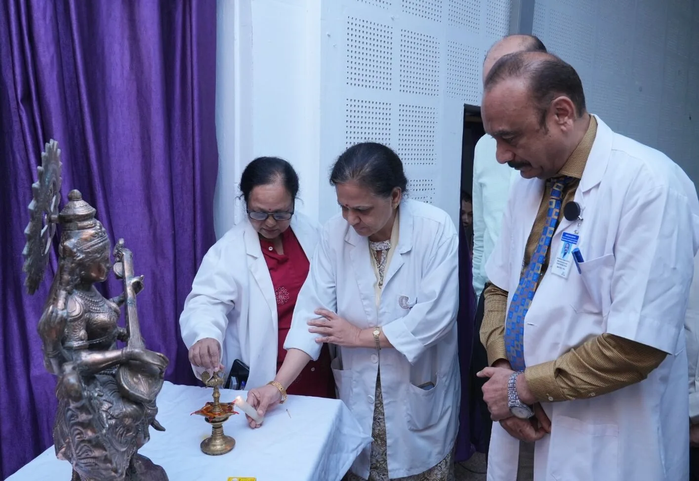 श्री महंत इन्दिरेश अस्पताल के विशेषज्ञों ने बढ़ाई ‘स्वस्थ नारीः सशक्त परिवार अभियान’ की गति