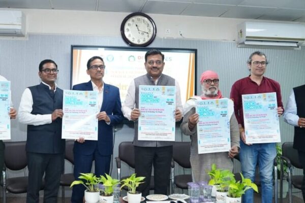 विज्ञान धाम में प्रस्तावित देहरादून इंटरनेशनल साइंस एंड टेक्नोलॉजी फेस्टीवल के पोस्टर और ब्रोशर का विमोचन