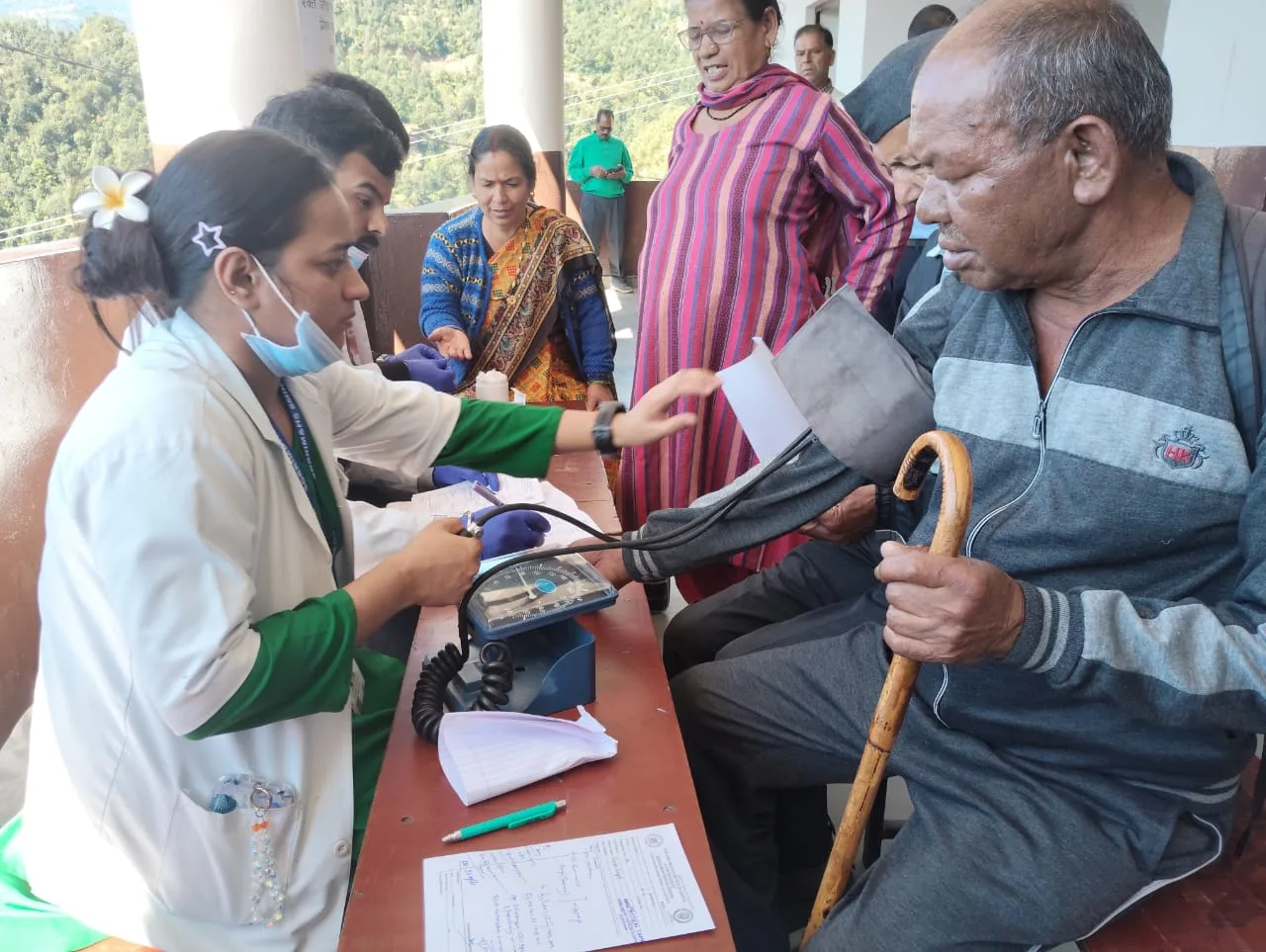 गैरसैंण में श्री महंत इन्दिरेश अस्पताल के फ्री हैल्थ कैंप का 3002 मरीजों ने उठाया लाभ