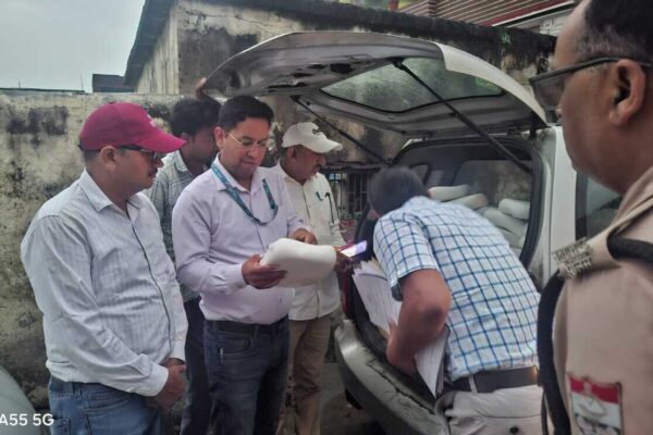 ऋषिकेश और भगवानपुर में पकड़ा नकली घी, मिल्क पाउडर, पनीर