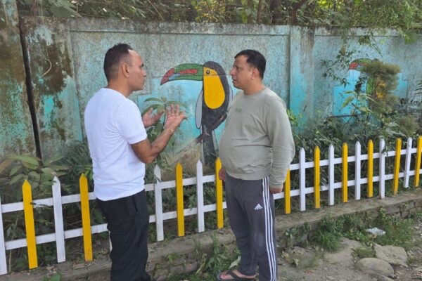 छुट्टी के दिन भी काम पर जुटे एमडीडीए उपाध्यक्ष बंशीधर तिवारी