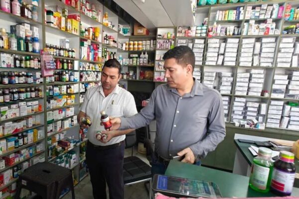 प्रतिबंधित कफ सिरप को लेकर प्रदेशभर में मेडिकल स्टोर्स पर FDA की छापेमारी 