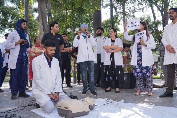 श्री महंत इन्दिरेश अस्पताल में वर्ल्ड एनेस्थीसिया दिवस पर जागरूकता और संस्कृति का संगम