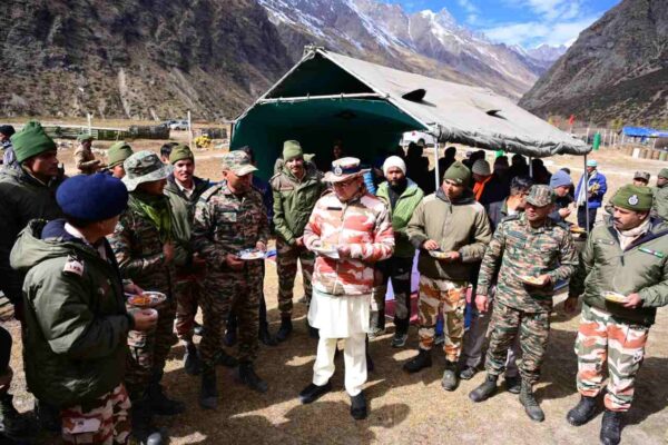 सीमांत गांव मिलम में मुख्यमंत्री ने की ITBP जवानों से भेंट, राष्ट्रसेवा के जज्बे की सराहना की