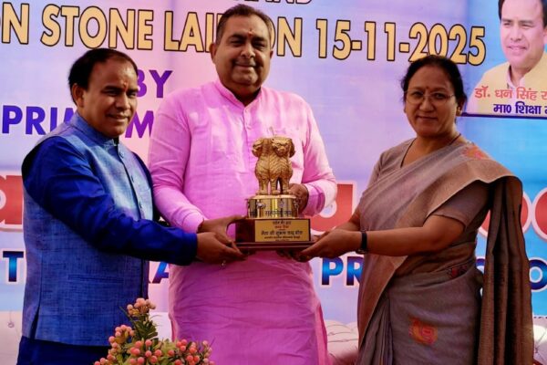 प्रधानमंत्री मोदी ने उत्तराखंड को दी तीन आवासीय छात्रावासों की सौगात