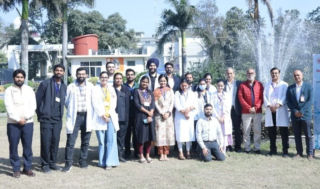 श्री महंत इन्द्रेश अस्पताल में माइक्रो-वैस्कुलर एनास्टोमोसिस तकनीक से रुबरु हुए युवा सर्जन