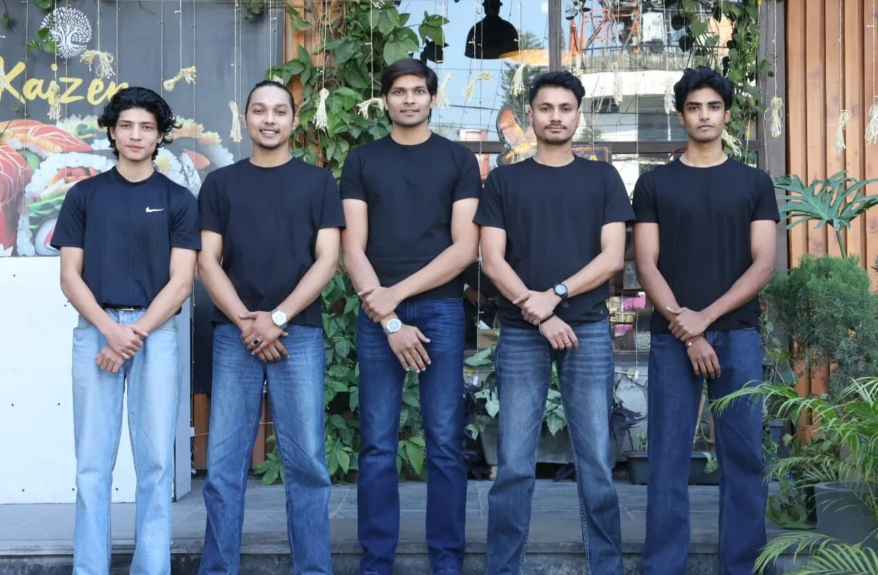 मिस्टर परफेक्ट, मिस्टर पर्सनेलिटी और बेस्ट वॉक-2025 के 24 फाइनलिस्ट ने मीडिया के सामने किया रैंप वॉक