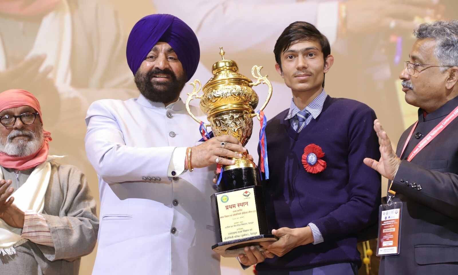 आपदा के बाद आंकलन के बजाय पूर्व चेतावनी और प्राकृतिक सुरक्षा प्रणालियों की बेहतर समझ विकसित करनी होगी:  राज्यपाल