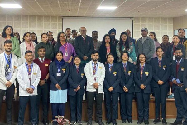 एसजीआरआर विश्वविद्यालय में छात्र परिषद का शपथ ग्रहण समारोह गरिमापूर्ण ढंग से सम्पन्न