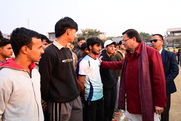 मुख्यमंत्री धामी ने अग्निवीर भर्ती प्रशिक्षण केंद्र का किया निरीक्षण, युवाओं का बढ़ाया उत्साह