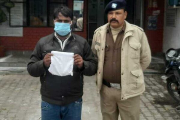 लाखों की स्मैक के साथ नशा तस्कर गिरफ्तार